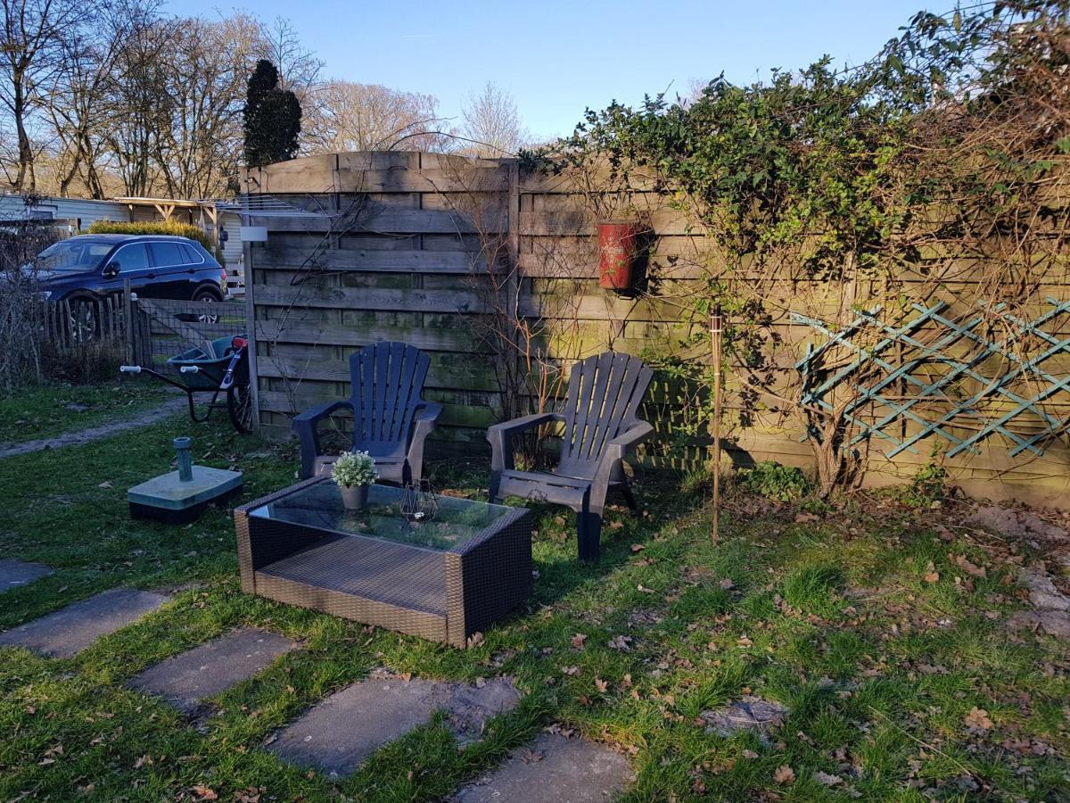 Chalet 2 Pers Met Hottub - Aan De Bosrand - Ijsselmeer - Gaasterland - Bos Rijs Luaran gambar